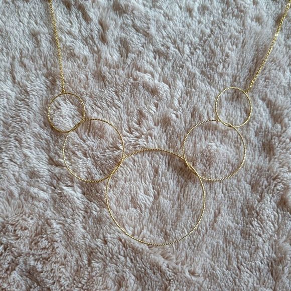Delicate Dainty Gold Circle Necklace - Picture 2 of 5